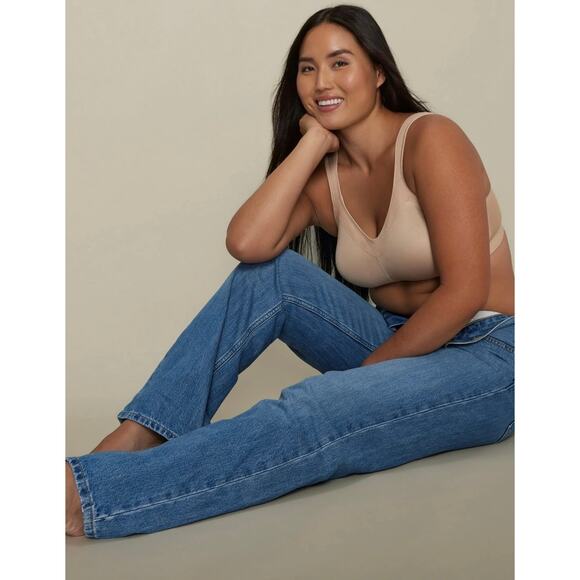 Playtex 18 Hour Active Lifestyle Low Impact Wireless Bra - Nude 44DD - Picture 6 of 10